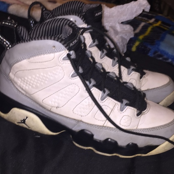 Jordan 9 Retro Barons SZ 5.5Y - Picture 3 of 6